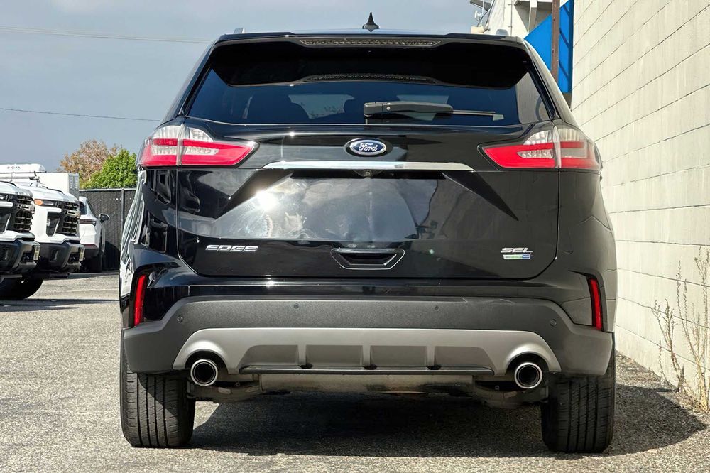 Ford Edge      2020