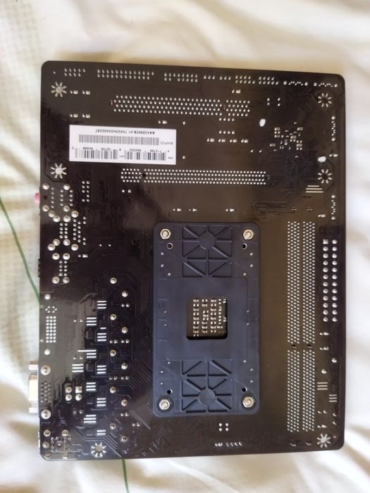 Материнська плата Biostar