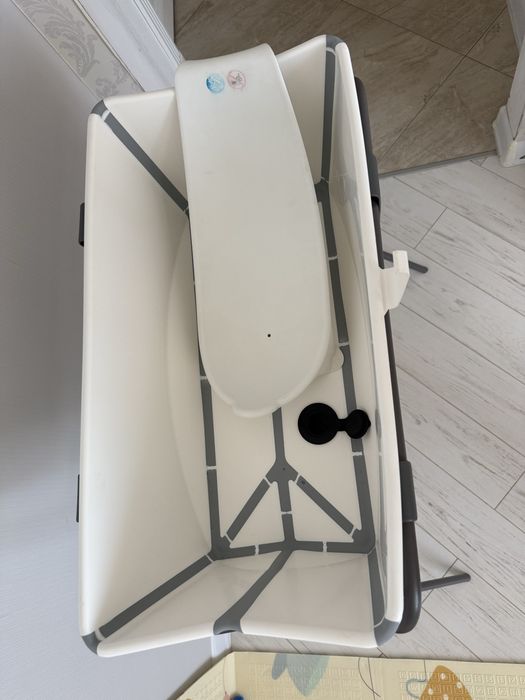 Ванночка Stokke flexi bath з підставкою і гіркою