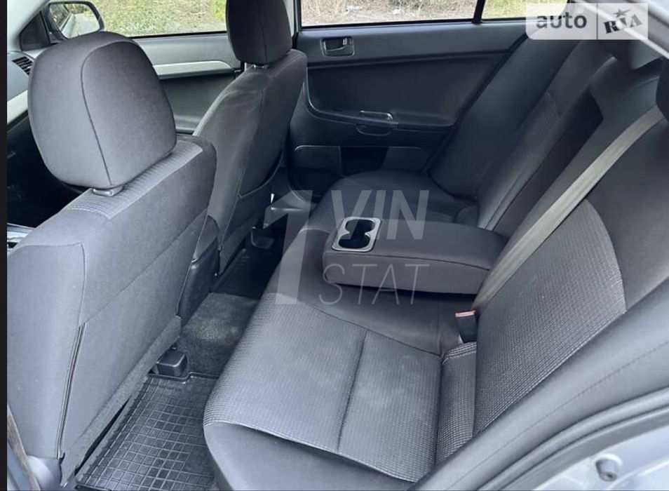 Mitsubishi LANCER 10 1.5 автомат Хозяин