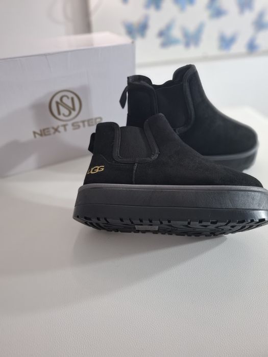 Piękne damskie kozaczki