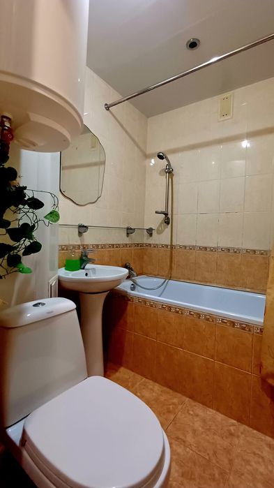 Простора 3-кімнатна квартира з окремими кімнатами