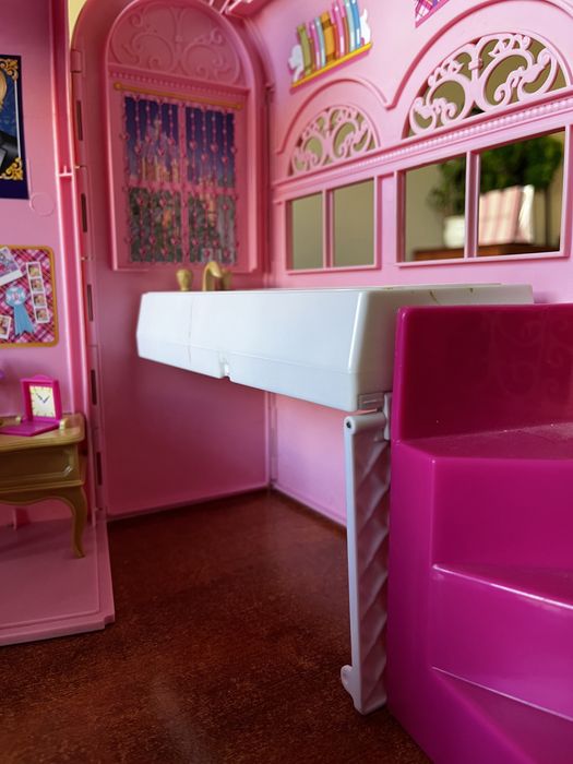 zestaw BARBIE - Akademia Księżniczek