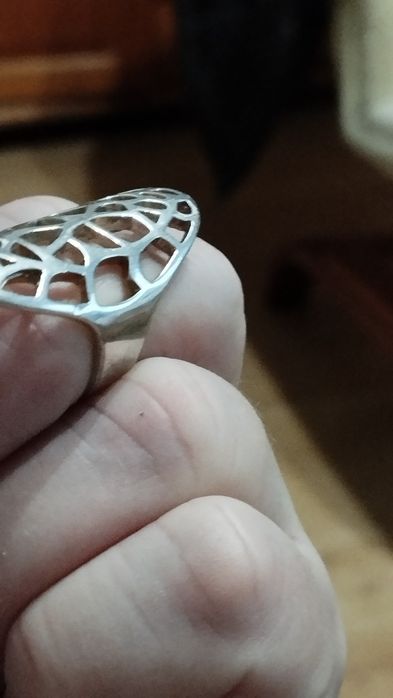 Śliczny srebrny pierścionek srebro próby 925