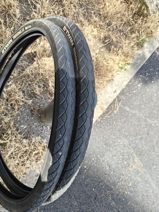 Btwin TrekkingGrip 700X42C