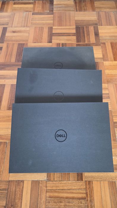 Caixa PC portátil Dell XPS 13