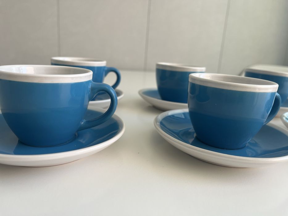 Six Coffee Cups449117676457185281