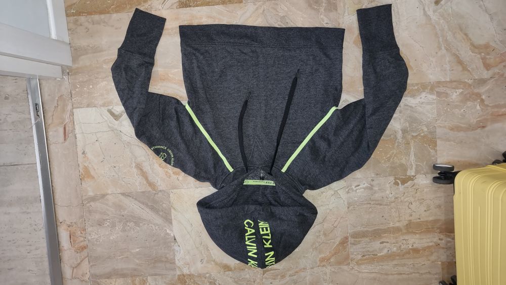 Худі Calvin Klein жіноче XS
