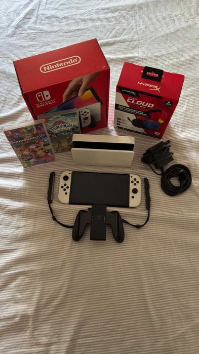 Nintendo Switch OLED + 2 Jogos + Garantia + Seguro + Fones