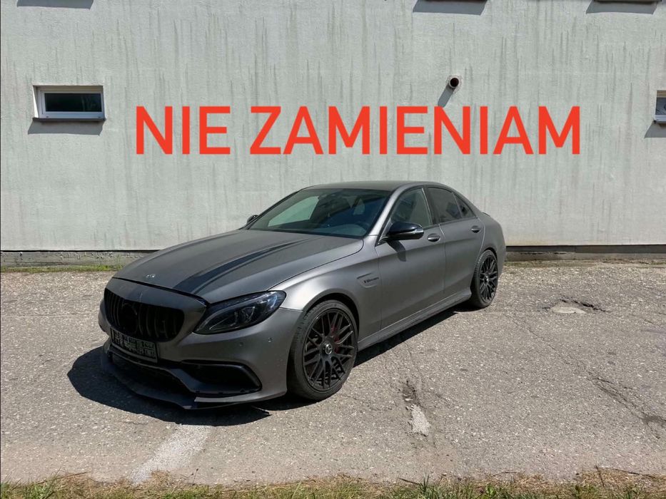 Mercedes Benz c63 AMG W205 4.0 v8 510km NIE ZAMIENIAM