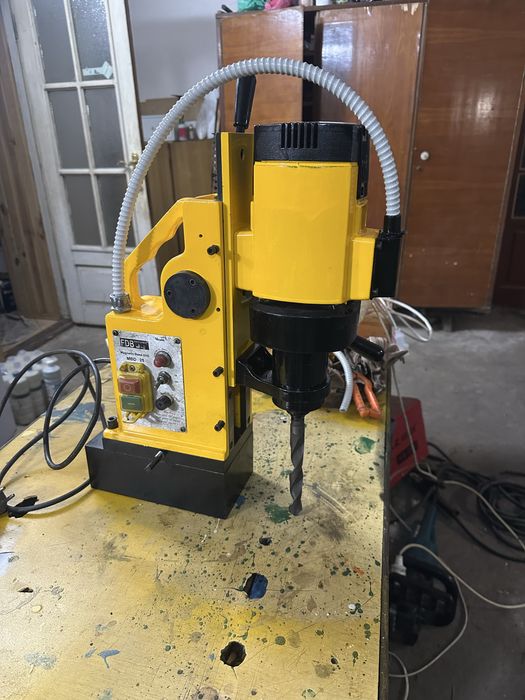 Магнитный сверлильный станок FDB Machinery MBD 25