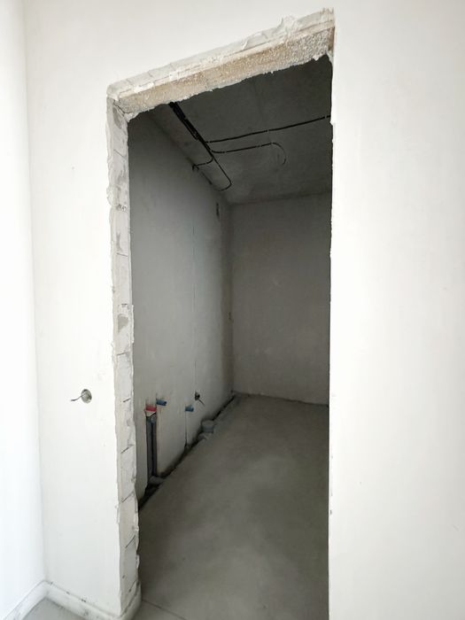 2к квартира під чистовий ремонт 65,99 м²