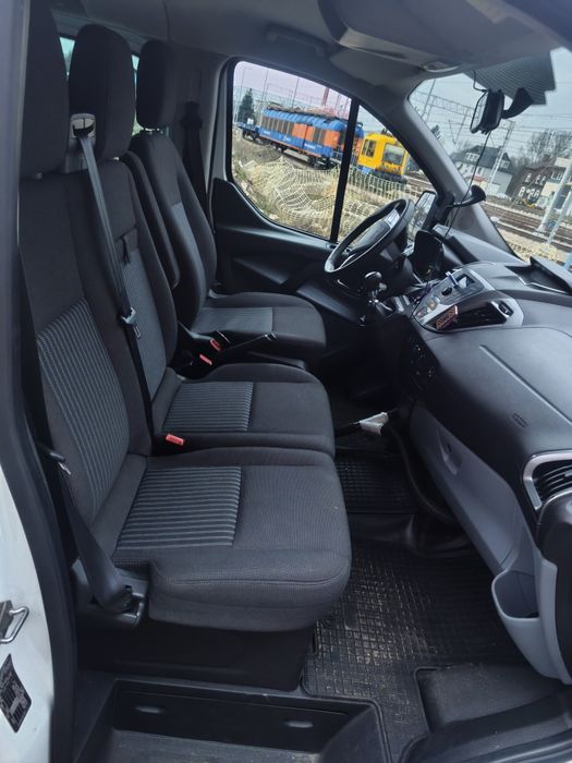 Ford Transit custom 2013 rok 9 osobowy stan bardzo dobry