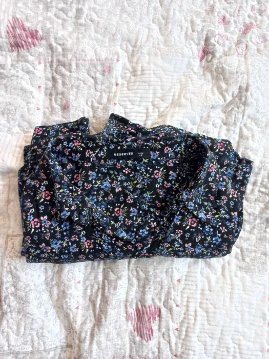 Czarna koszula w kwiatki Reserved 35