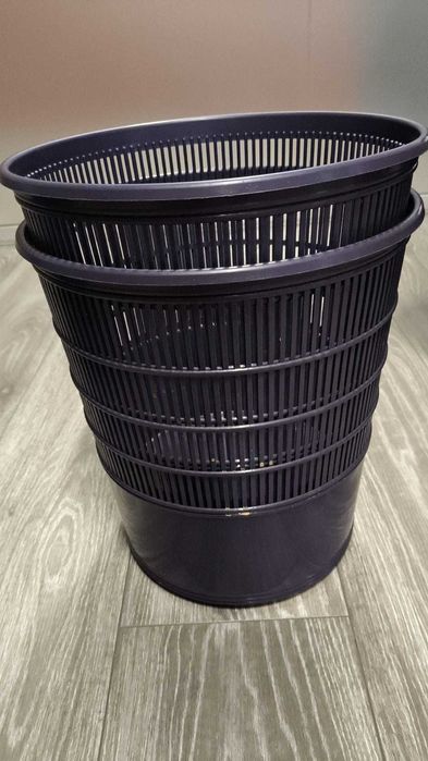 ID 135 -Vendo Caixotes do lixo preto