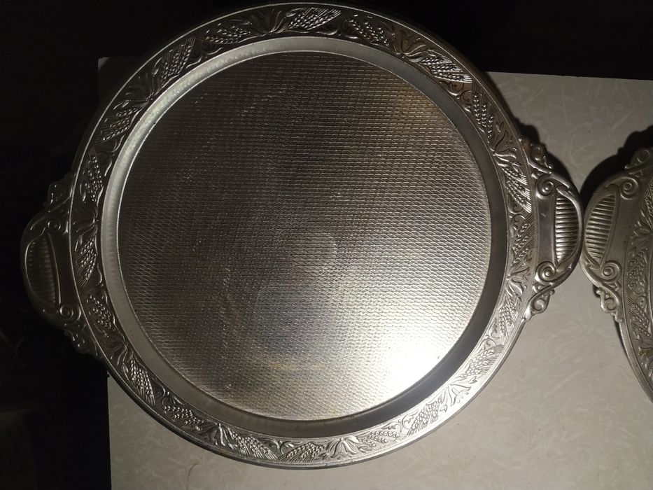 Поднос алюминий ссср 2 шт 1 лотом