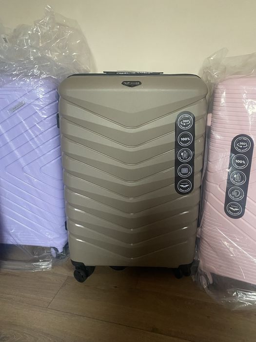 Валіза Wings 100% поліпропілен