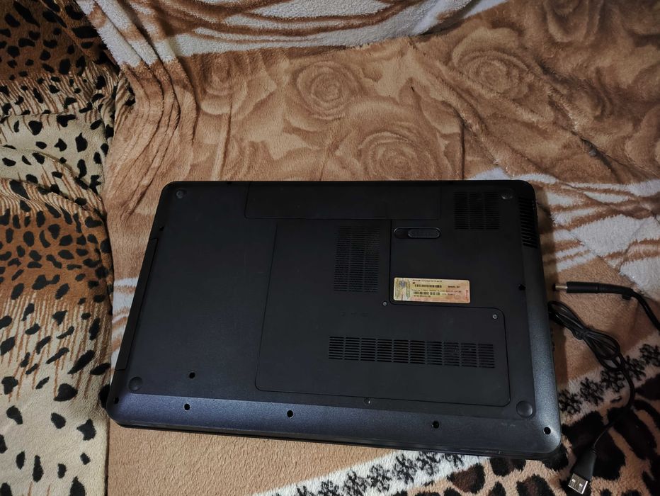 HP Pavilion g7/17.3''/Intel Core i3/8GB/ATI Radeon HD 7400М 1 ГБ/500GB