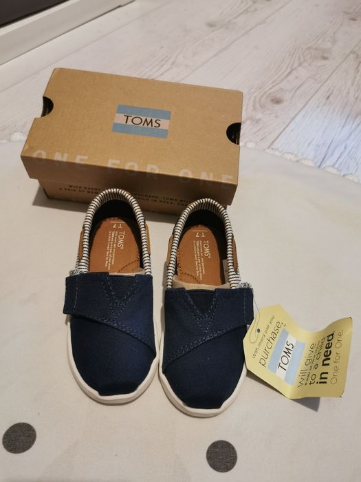Toms nowe rozmiar 23,5