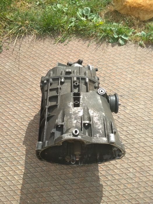 Продам коробку передач лт 35