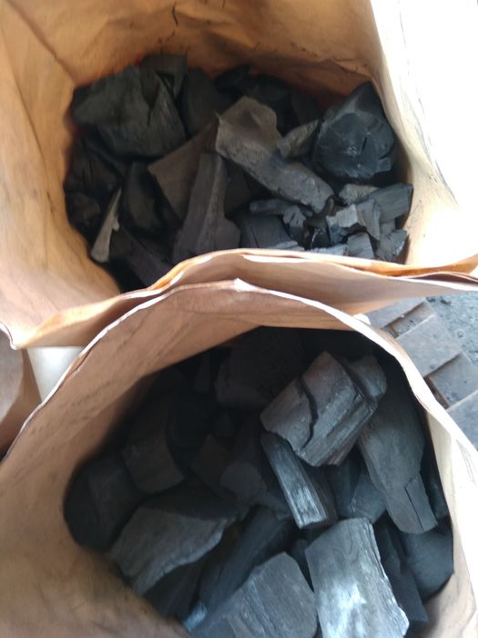 Уголь древесный.Вугілля деревне.Твердих Фруктових.Київ купити.Доставка