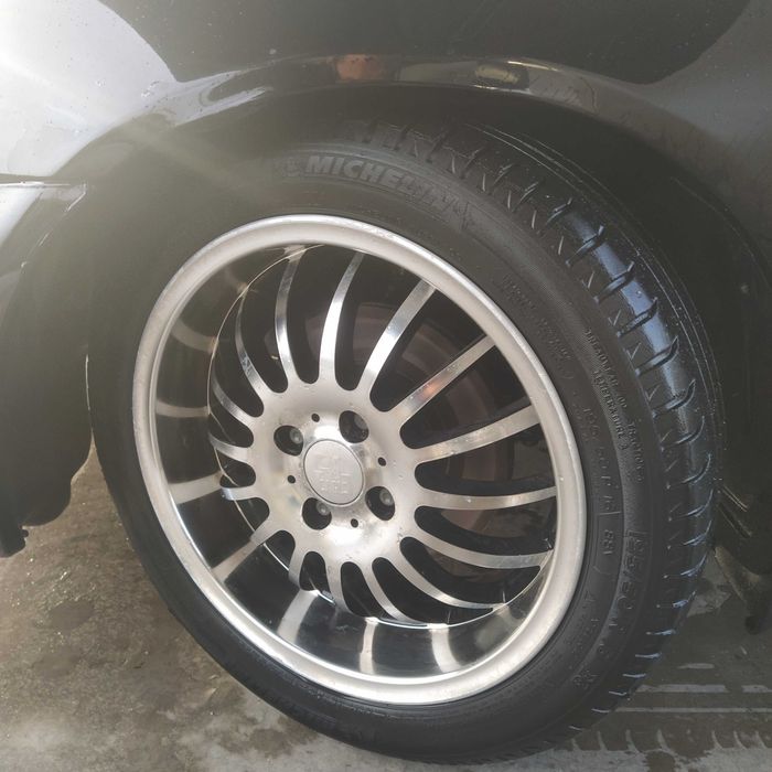 Jantes 4x100 (estavam montadas num Honda Civic eg9 vti)