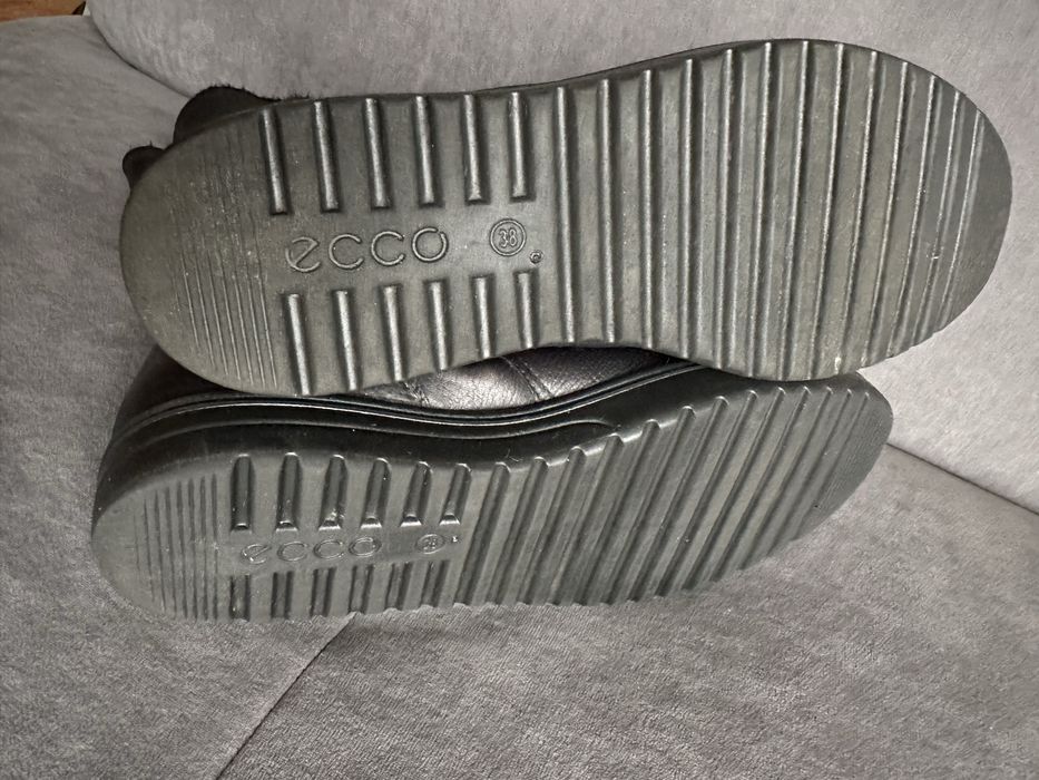 Жіночі черевики Ecco зимові шкіряні чорні 38 розмір