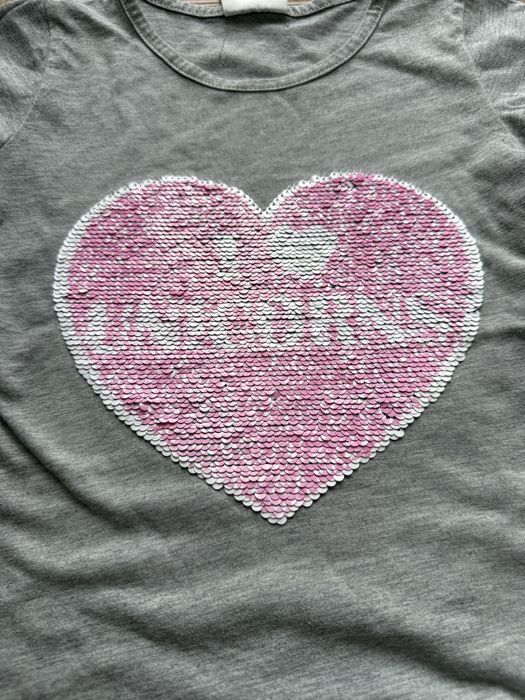 T-shirt z cekinami