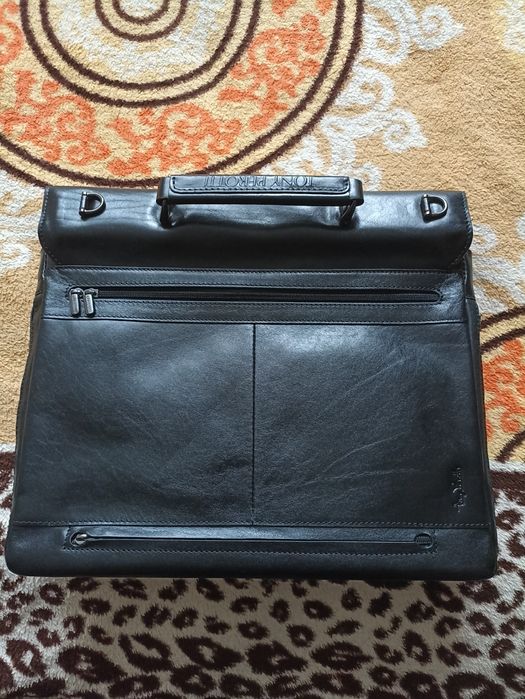 Портфель чоловічий VIP класу Tony Perotti ( натуральна шкіра), чорний