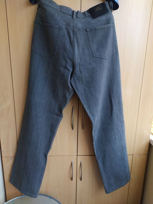 Джинсовые брюки BOSS пояс п/о 45 см, р. 36/34, лёгкий стрейч,как новые