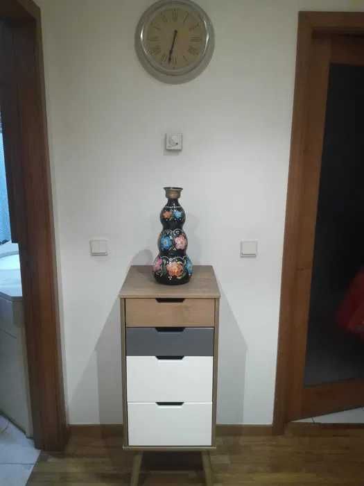 Conjunto de 2 cómodas em pinho – estilo nórdico, madeira e tons neutros