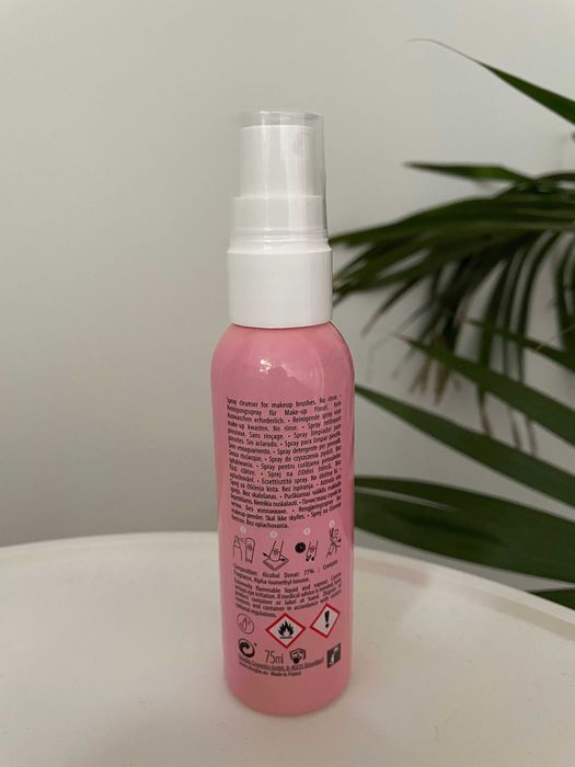 * Douglas spray do czyszczenia dezynfekcji pędzli NOWY 75ml