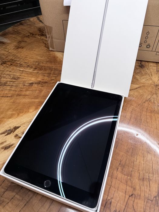 iPad Pro 9,7” 32GB Wi-Fi + Cellular | Space Gray | komplet