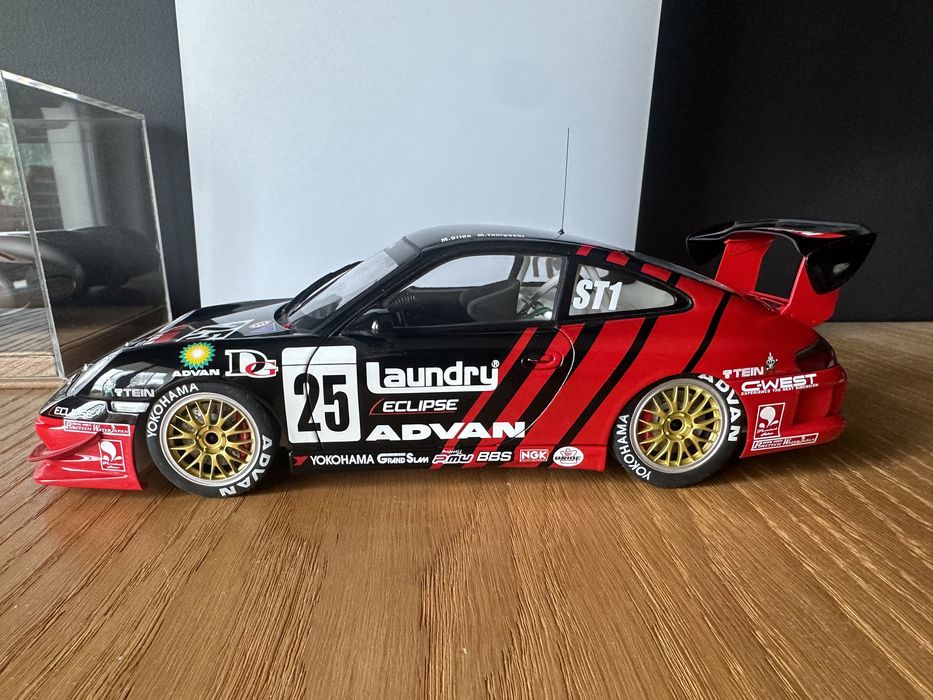 Autoart Porsche 911 / 996 GT3