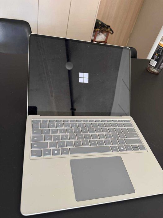 Microsoft Surface Laptop Snapdragon X Plus / 16GB / 256GB/ 120Hz Dotyk
