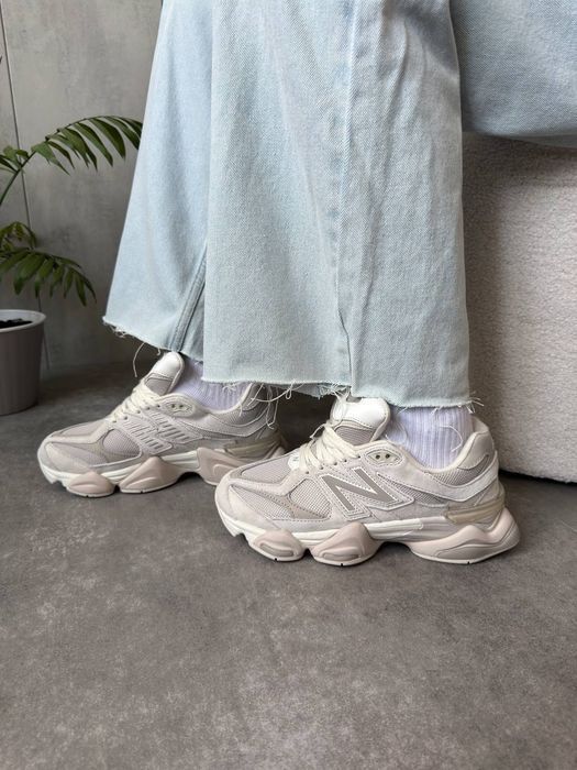 New Balance 9060 Light Beige Moonbeam