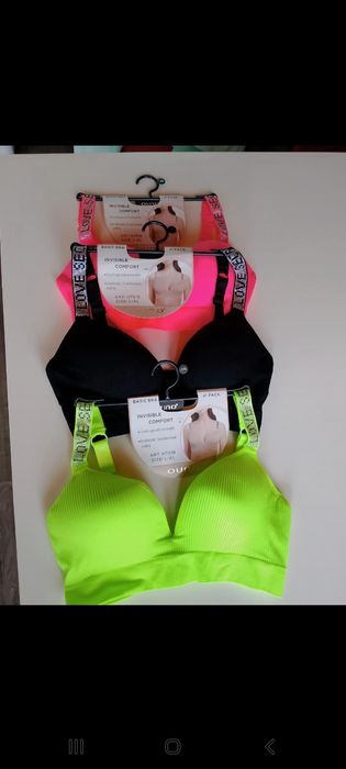 Staniki różne kolory