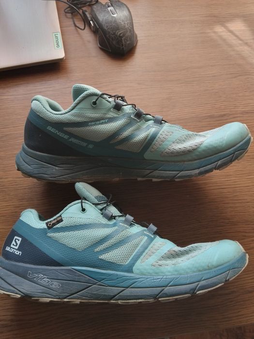 Кроссовки Salomon Gore-tex