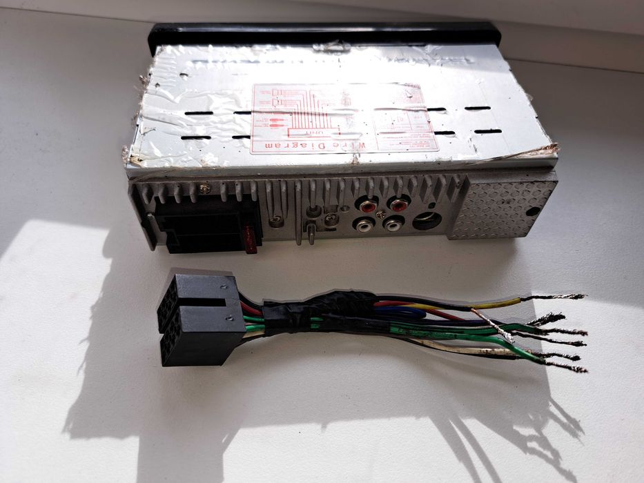 Автомагнітола з USB, AUX та картою пам`яті