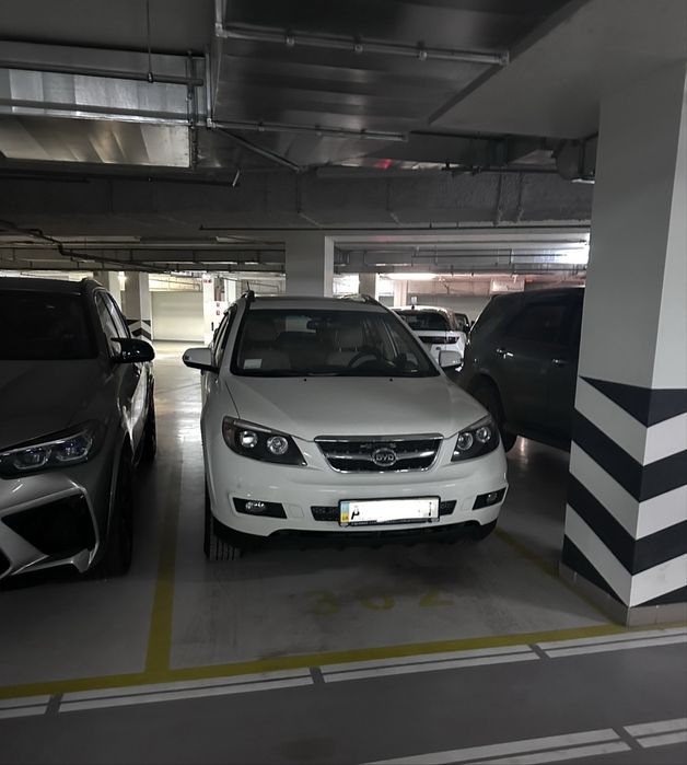 Здам паркомісця Ліпки, Верхогляда