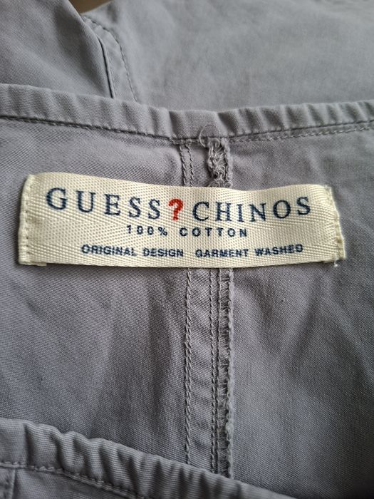 Krótkie spodenki Guess?Chinos S