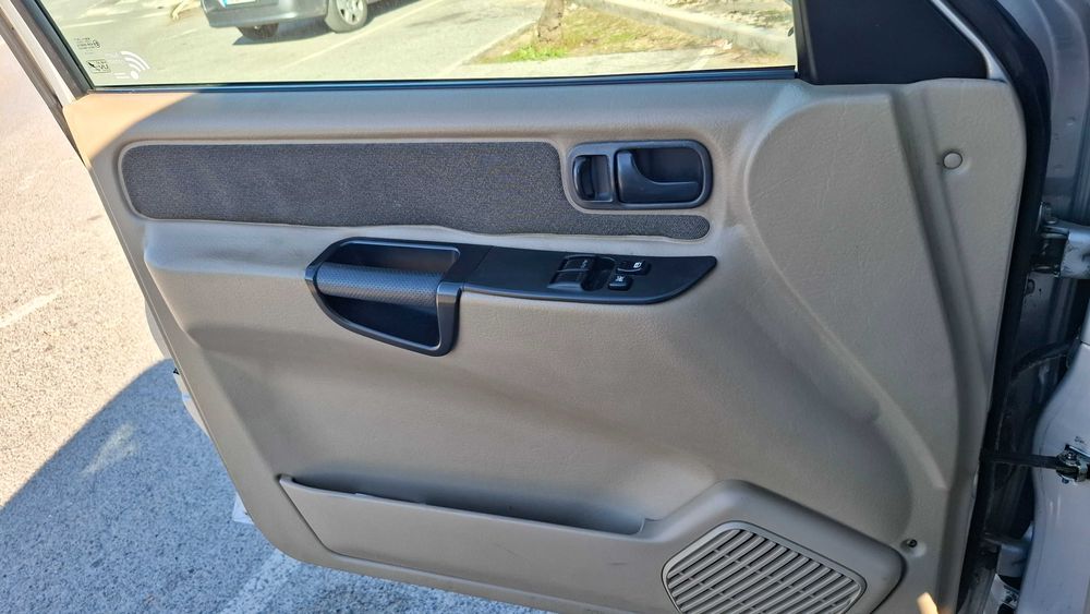 nissan terrano 2.7 TDi