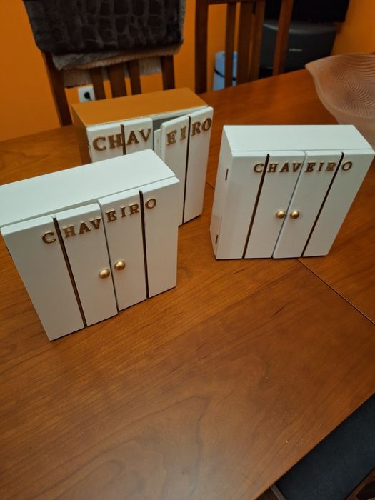 Chaveiro em madeira