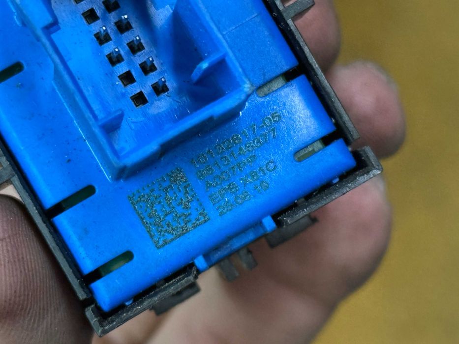 Botão Travão de Mão Elétrico Proace Berlingo Partner Doblo