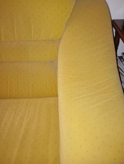 Sofá 3 lugares em tecido curtisaime