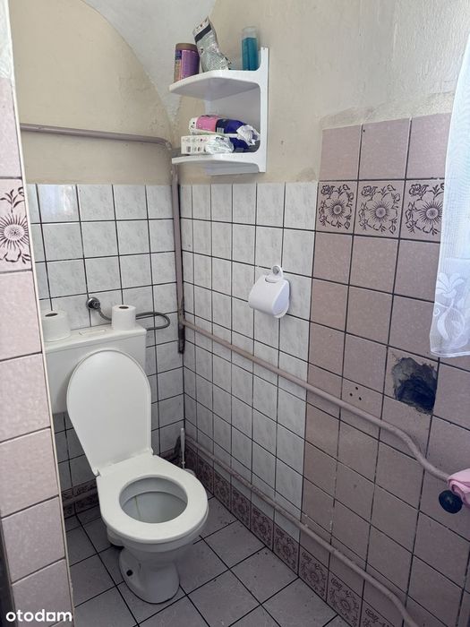 Wolnostojący dom z dużym potencjałem i  działką 640 m² w wsi