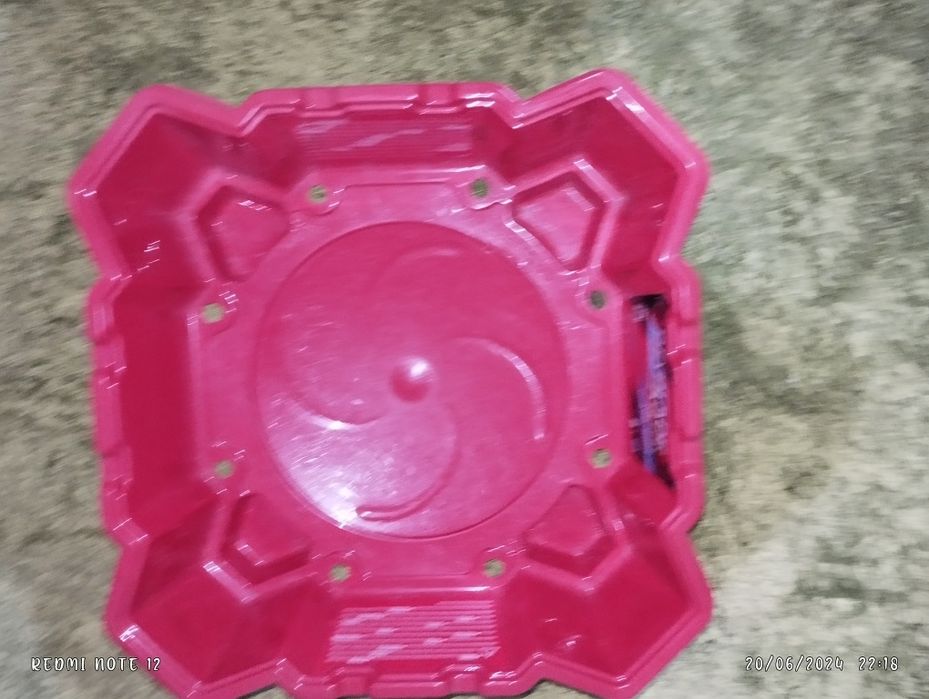 Pista de beybladee bayblades