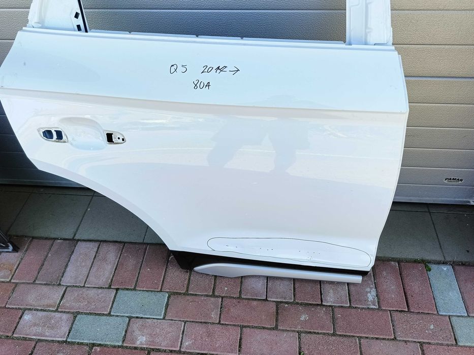 Drzwi tylne prawe q3