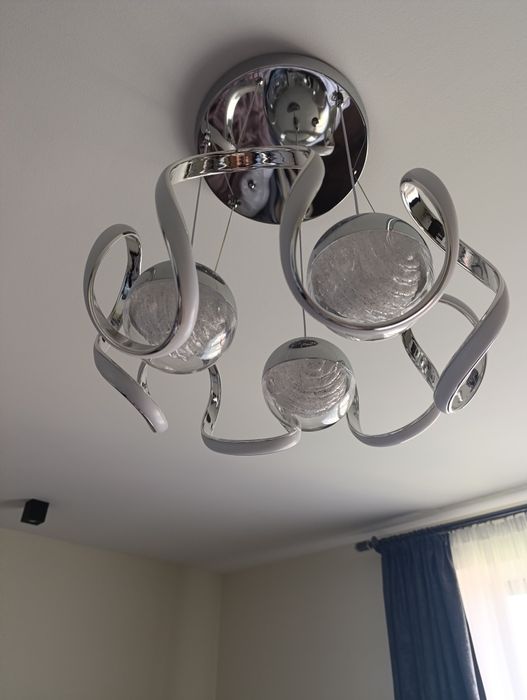 Люстра... Сучасна люстра