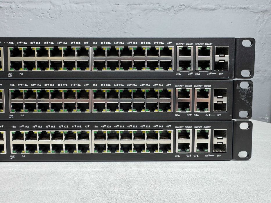 48 PoE Коммутаторы Cisco Small Business SF300-48P безнал/гарантия